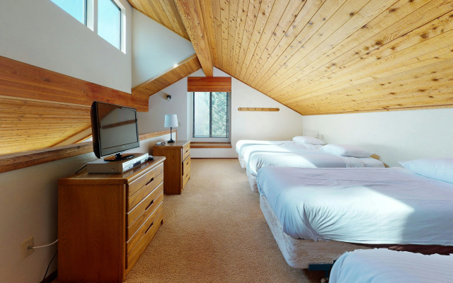 Snowflower #68 Condo