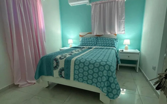 Hotel tropic pop