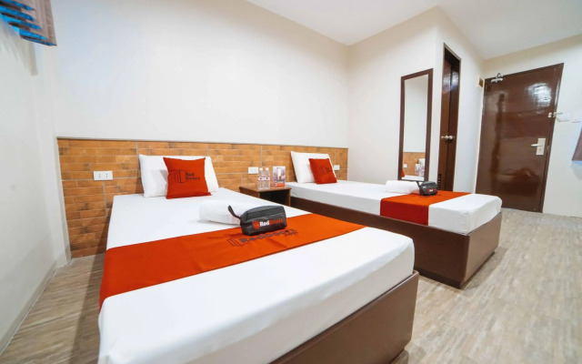 RedDoorz near Robinsons Cybergate Davao