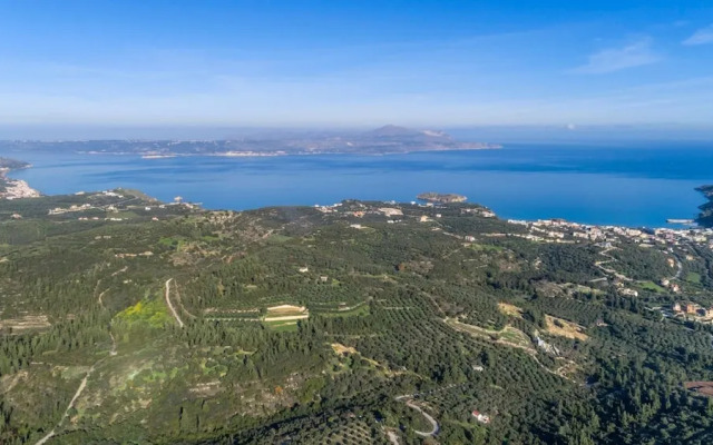 Villa Konstantinos Hilltop Vineyard Escape