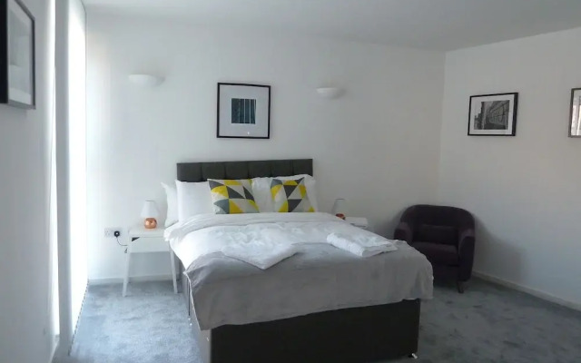 Approved Serviced Apartments Skyline C