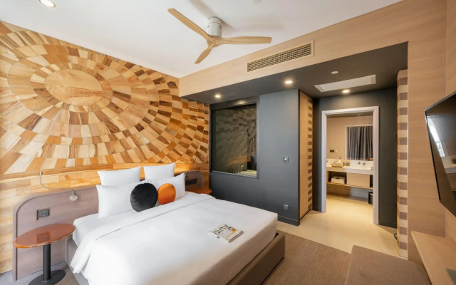 SUN & MOON, Riverside Hotel