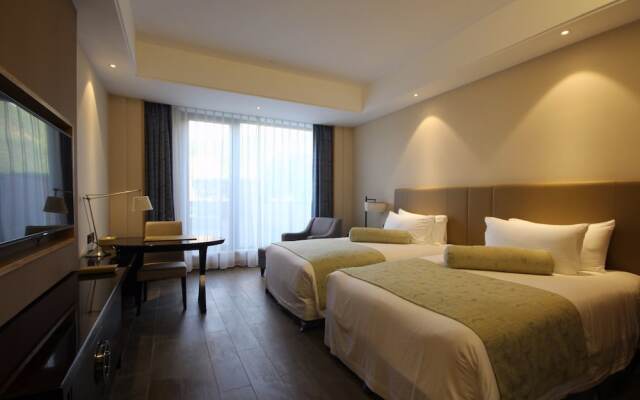 Qiandao Lake Pearl Peninsula Hotel