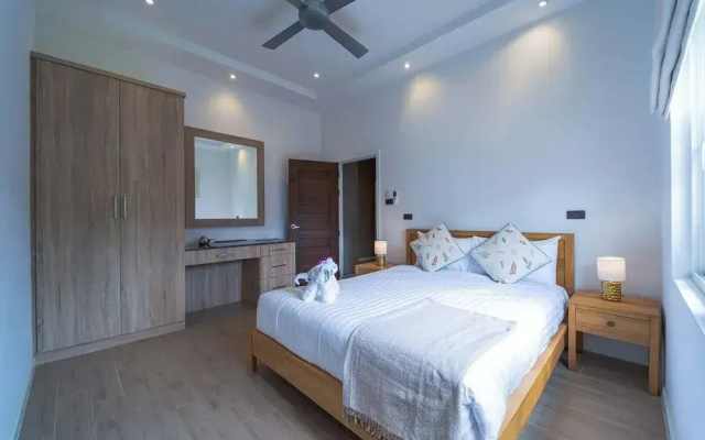 Modern 3 Bedroom Pool Villa - MR54