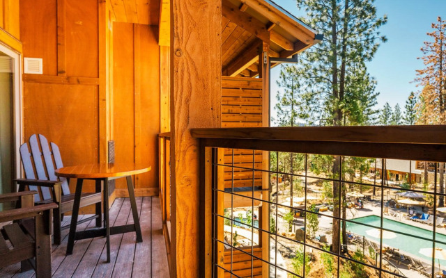 Rush Creek Lodge and Spa at Yosemite