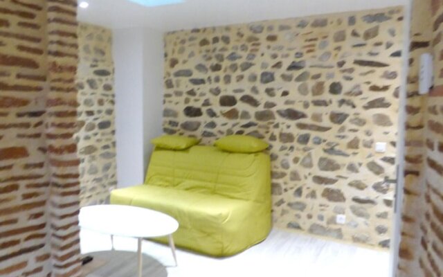 House With 3 Bedrooms in Brioude, With Wonderful City View and Wifi