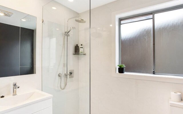 Louisa Court, 4/49 Donald Street