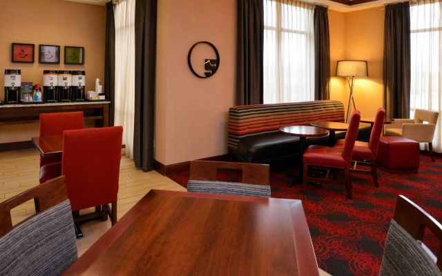 Hampton Inn by Hilton Lincoln