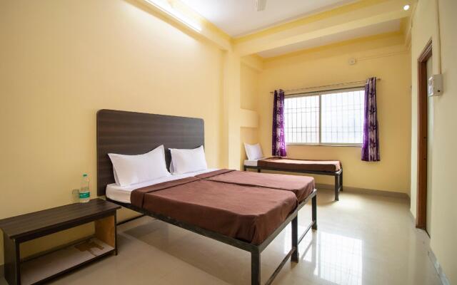 SPOT ON 42371 Shree Gajanan