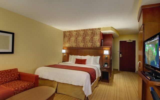 Courtyard Madison East