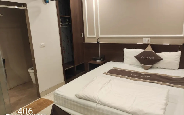 OYO 1011 Orchids 4 Hotel