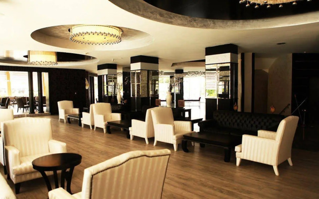 Grand Ideal Premium