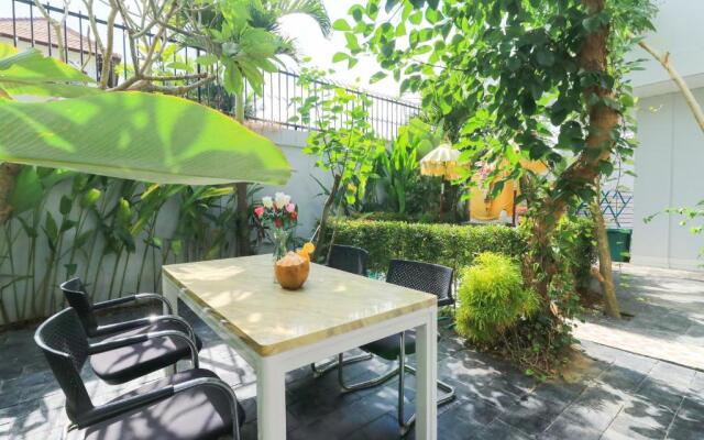 Margarita Surf Hostel Canggu