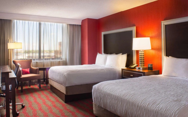 DoubleTree by Hilton New York LaGuardia Airport