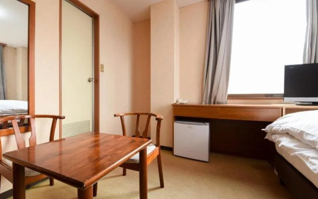 Green Business Hotel