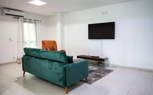 Sublime Appartement de Vacances Riviera Bonoumin