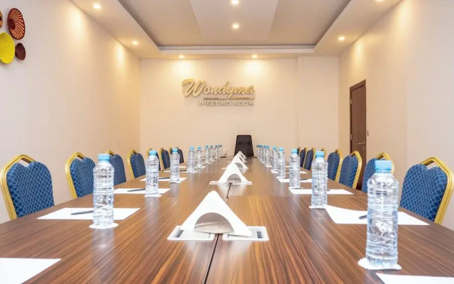 Souare Premium Hotel