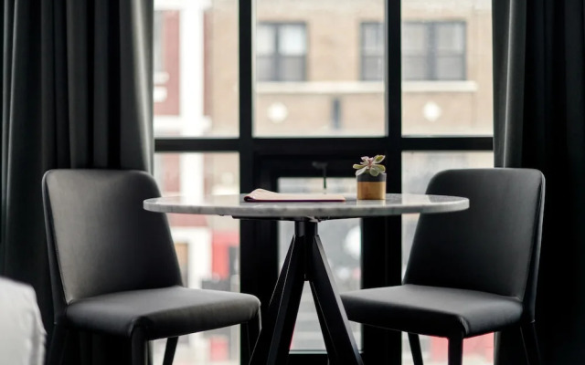 The Chicago Hotel Collection - Wrigleyville