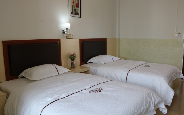 Shanhu Apartment