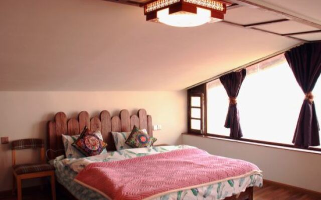 Shangri-La Fanshe Inn (Dukezong Ancient City Branch)