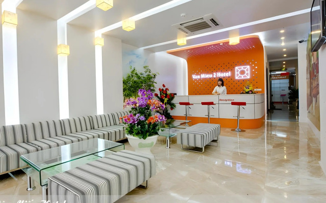 Van Mieu 2 Hotel