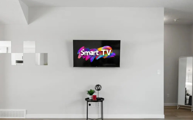 The Belmont Luxury NEW Home Free Indoorparking