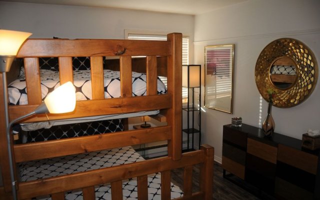 Park City Condo with 6 beds, 3 bedroom, 3 bath, 4 min to ski, 2 min to Sundance HQ