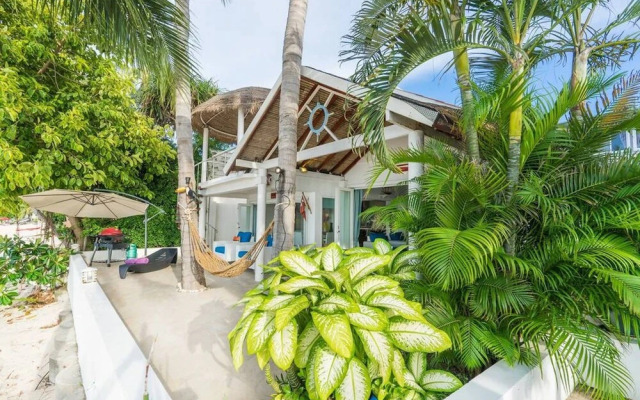 1 Bedroom Beach Front Villa Bangrak