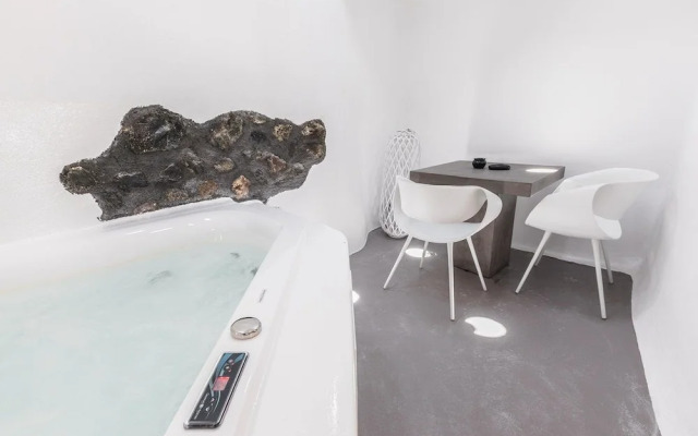 Eternity Suites Santorini