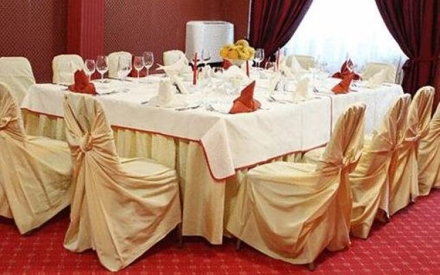 Hotel Brilliant Plaza Zalau