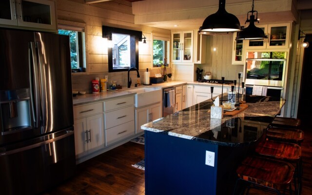 Grand Lodging Company