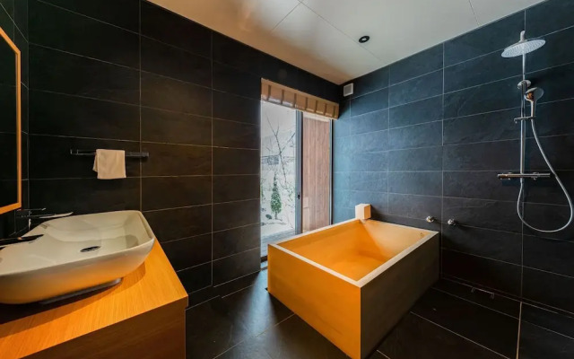 Gravity by The Hakuba Collection