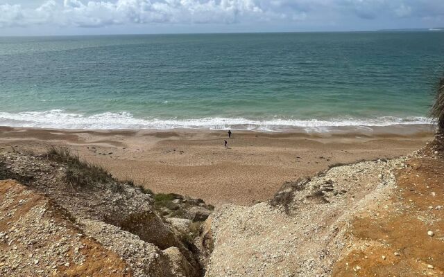 Bournemouth Holiday Let With Hot Tub & Sauna