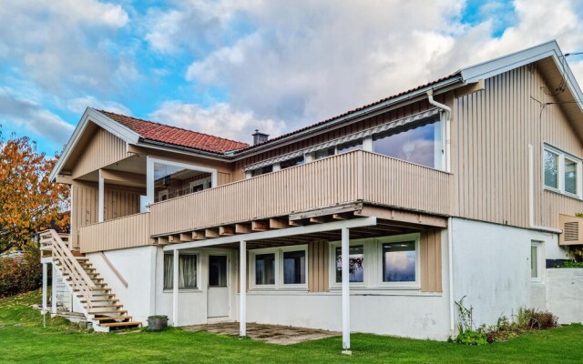 Nice Home in Kristiansand With 4 Bedrooms and Wifi