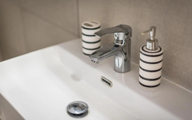 Stylish Luxury Apartment near Acropolis at Neos Kosmos metro station