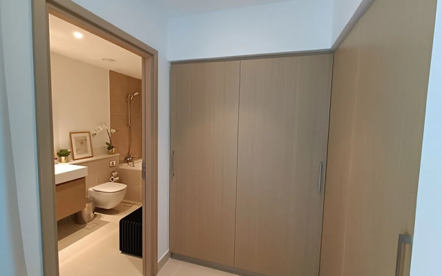 SuperHost- Incredible Apartment Floating Over Dubai Harbour