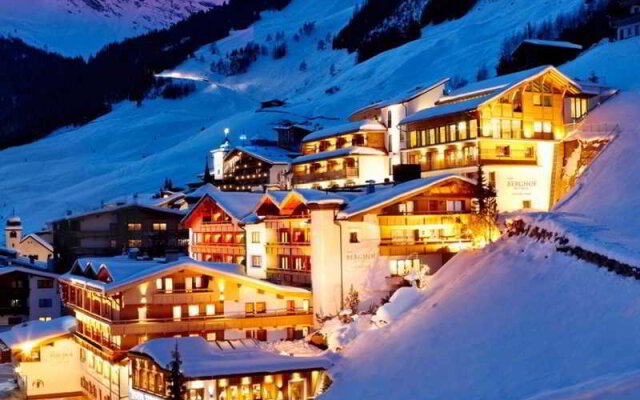 Hotel Berghof Crystal Spa & Sports