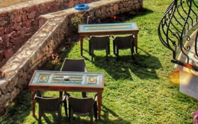 Aheste Taş Otel