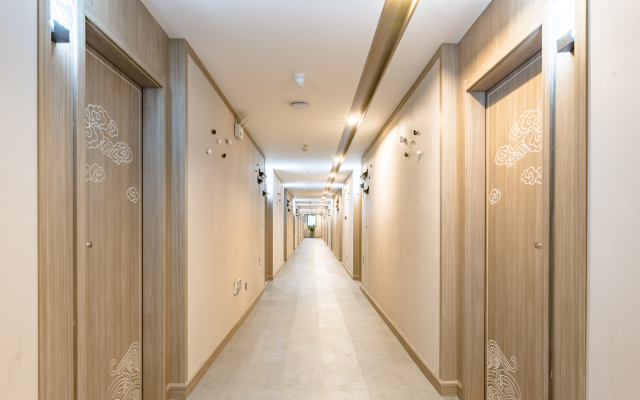 Floral Hotel · Shitai Xishuiwan bathing pool Home Hotel(bathing pool Xiquan Resort)