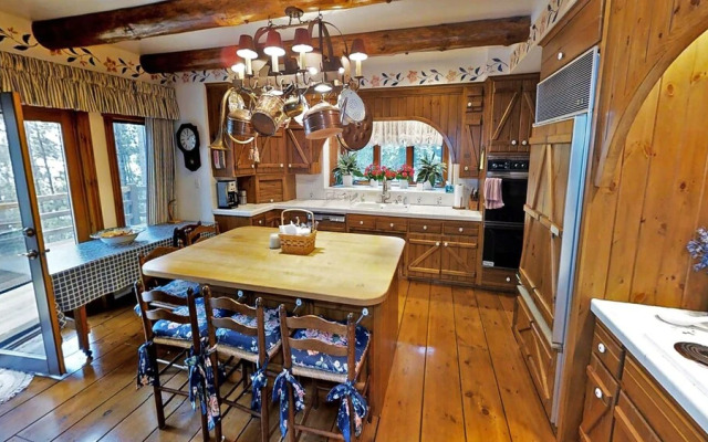 Big Trout Lake Lodge