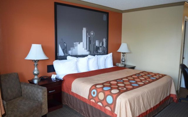 Hill Country Inn and Suite