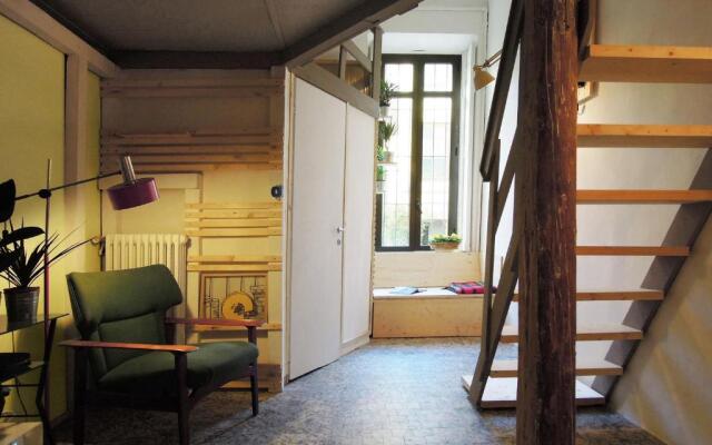 V12 Design Apartments