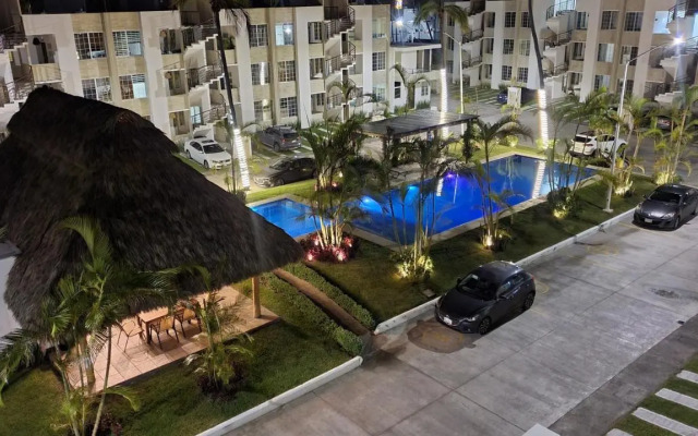 NUEVO ¡Hermoso departamento amueblado con alberca!