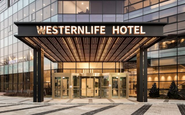 WesternLife Hotel