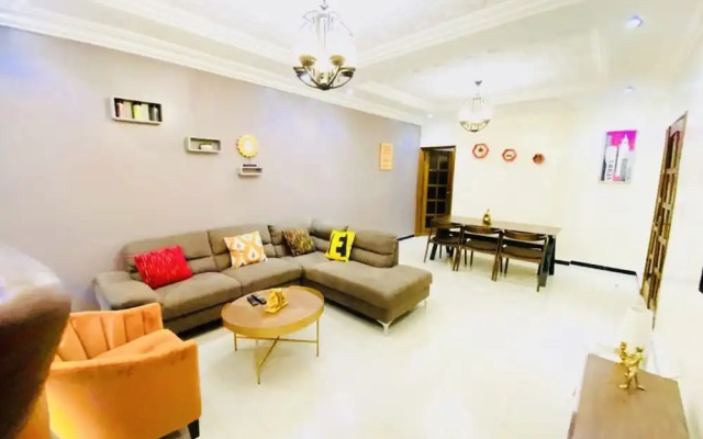 Mam Lovely 3-bed Apartment in Dakar-almadies