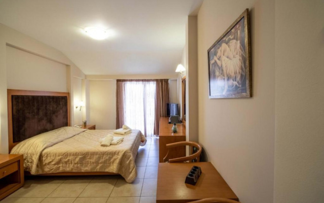Hotel Serenity Tolo