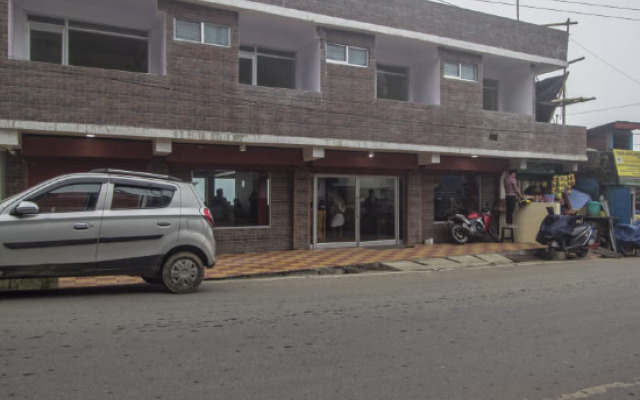 OYO 18536 Batasia Guest House