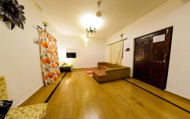 6bhk Villa With Private Pool and Fountain