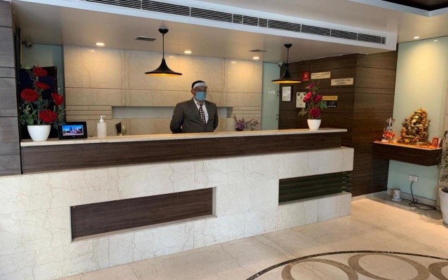 Hotel Narulas Aurrum