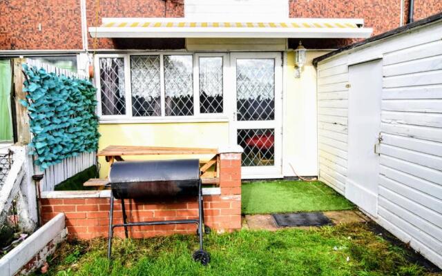 Chinese Quarter House - Private Garden, NETFLIX, BBQ & Bar